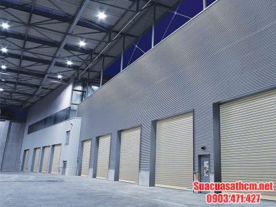 Cửa cuốn siêu trường là gì?