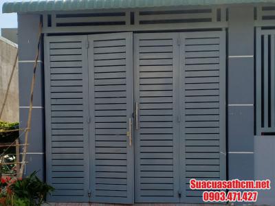 Cửa chớp sắt