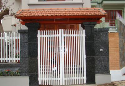 Cửa cổng sắt 2 cánh đẹp 1