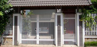 Cửa cổng sắt 2 cánh mẫu mới nhất
