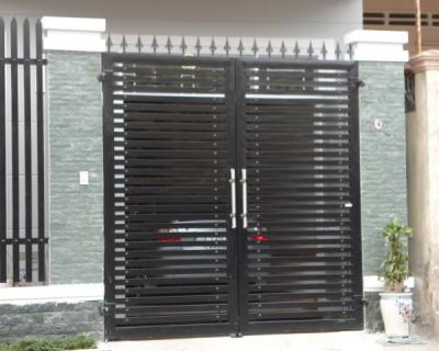 Mẫu cửa cổng 2 cánh mới nhất 2018