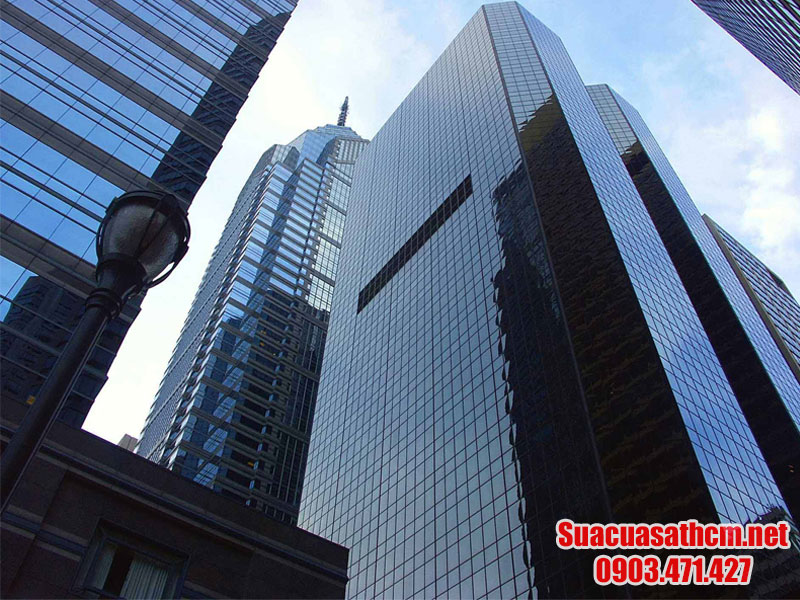 tac dung cua kinh low e la gi