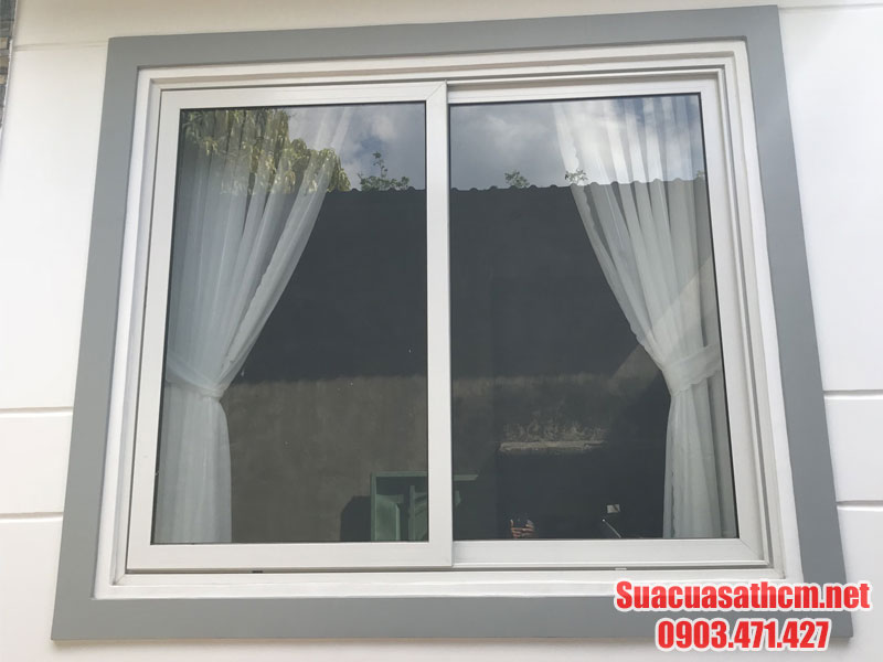 cac mau cua so nhom kinh dep