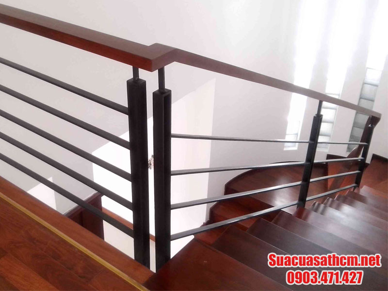 thong tin ve cau thang sat tay vin go cao cap