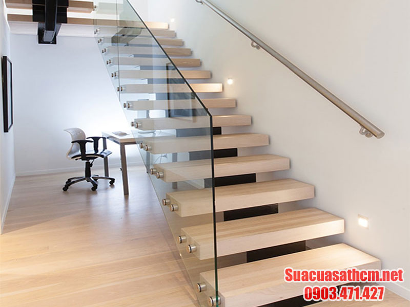 mot so mau cau thang sat lung dep, hien dai